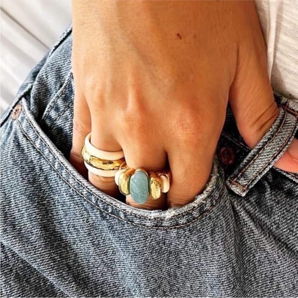 Aureli Bidermann Paris France Designer Blue Green
Chalcedony Gemstone Gold Ring - Picture 3 of 6